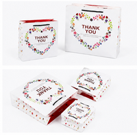 Sacs cadeaux écologiques classiques réutilisables imperméables à motif floral en forme de cœur avec ruban, petite taille, pour vêtements et emballages cosmétiques