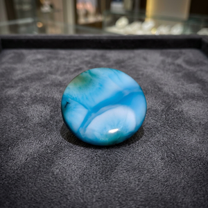 Pierres précieuses en vrac de Larimar naturel brillant de 5 mm, certifiées IGI, de haute qualité |   0,55 carat |   De la République dominicaine |   Vente en gros - Product Image 3