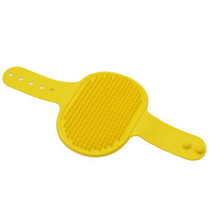 Spazzola per Bagno e Toelettatura per Cani e Gatti con Manico ad Anello Regolabile, Moderna, Ecologica, in Gomma, per Interni ed Esterni, Prezzo di Fabbrica - Product Image 2
