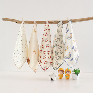 <span class=keywords><strong>Serviette</strong></span> pour bébé en coton mousseline à 4 couches, couverture pour nouveau-né, super douce, <span class=keywords><strong>serviette</strong></span> en tissu mousseline multifonction pour bébé avec bord brodé - Product Image 3