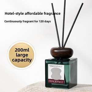 Coffret Cadeau Souvenir Aromathérapie Jardin du Nil – Diffuseur d'Huiles Essentielles Sans Flamme pour Intérieur, Durée 60-90 Jours, Modèle P050 - Product Image 3