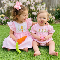 Ensemble assorti Pâques pour sœurs : Robe tissée à manches volantées pour tout-petits, Robe d'été pour enfants avec broderie mignonne lapin et carotte, Barboteuse bulle pour bébé