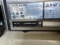 Imprimante jet d'encre industrielle Hitachi UX-B CIJ d'occasion pour le marquage continu et l'impression de dates, de logos et de codes d'expiration