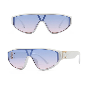 Nouvelles lunettes de soleil de voyage tendance de haute qualité, design moderne rétro, lentille unique UV400, modèle or blanc gris - Product Image 1