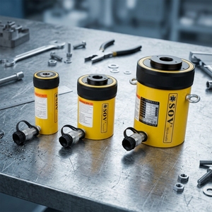 Cylindre hydraulique standard ENERPAC RCH-302 en acier réglable à piston creux de 30 tonnes - Product Image 1