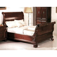 Ensemble de chambre à coucher traditionnel italien sculpté à la main structure en bois massif