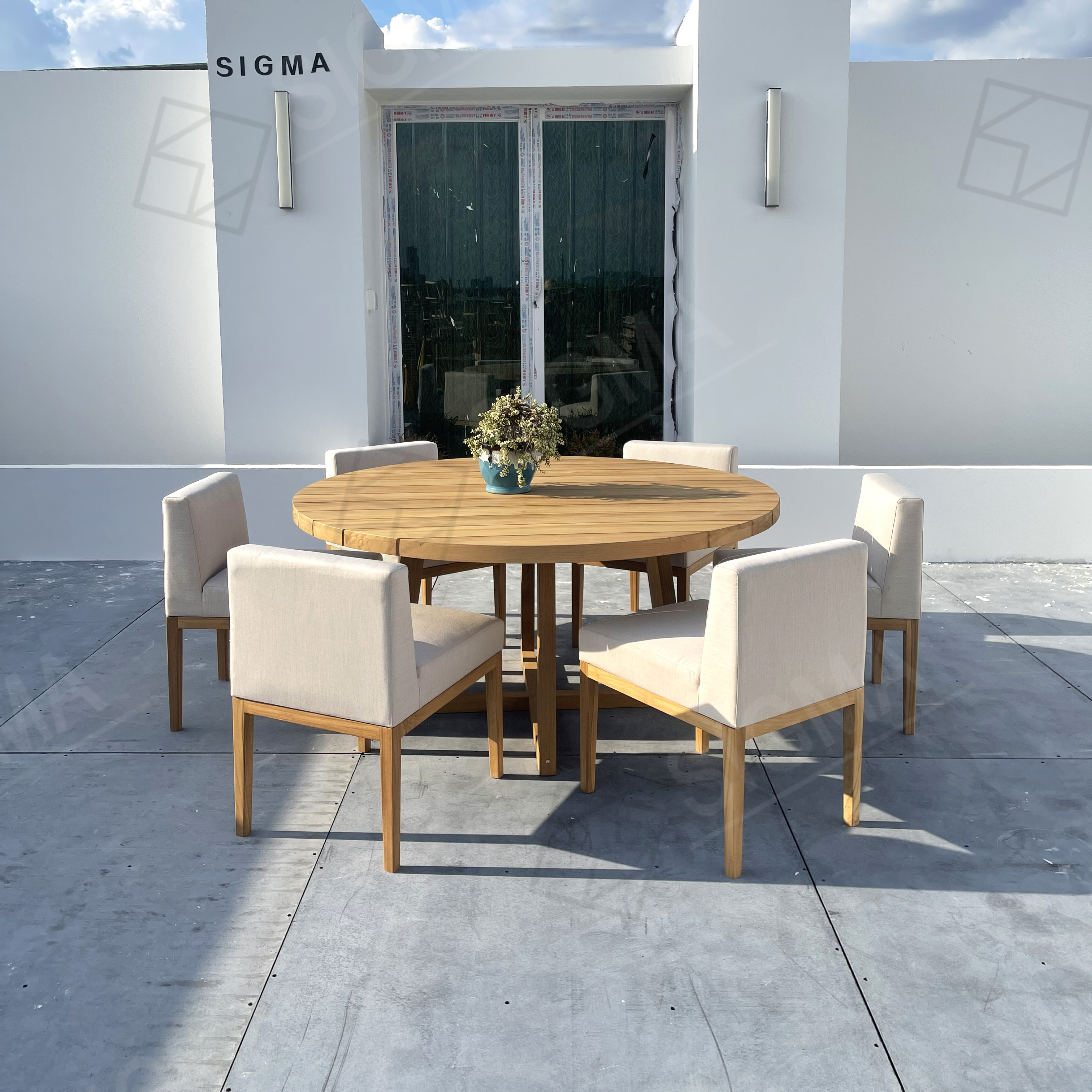 Luxury High Quality Outdoor Dining Table Set Patio Furniture Table and Chairs Dining Sets Table and Chairs