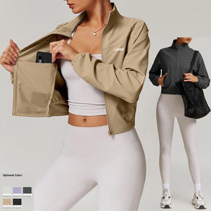 Veste de sport d'été OEM Fiess à col montant, fermeture éclair intégrale, haut de sport court pour la course à pied, veste de sport avec poches, ensemble élégant, respirant et à séchage rapide - Product Image 1