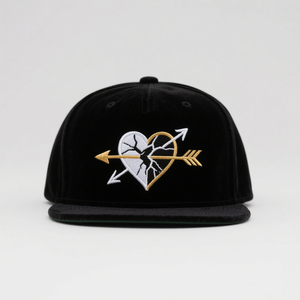 Gorra SnapBack bordada vintage personalizada al por mayor, gorra con estampado floral y de personajes, escena callejera de terciopelo y actuación de fiesta - Product Image 2