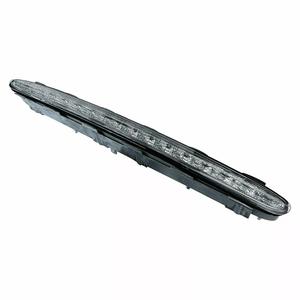 Luz de freno de montaje alto para Mercedes-Benz CLK W209 2002-2009, luz de advertencia de colisión trasera blanca, roja y negra, para automóvil - Product Image 1