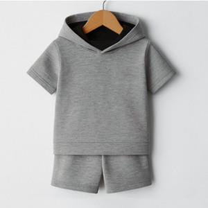 Conjunto de ropa para niños de excelente calidad, Sudadera con capucha y pantalones cortos de patrón sólido informal de verano, ropa para niños - Product Image 2