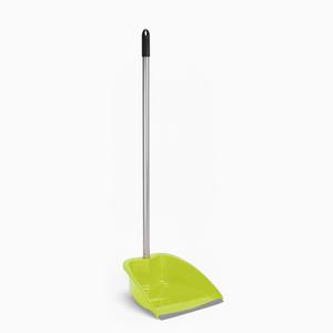 Paletta con manico lungo in plastica gialla per la pulizia dei detriti del pavimento - Product Image 1