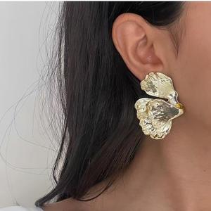 Ginkgo Leaf <b>Stud</b> Earrings 18K Gold Plated <b>Titanium</b> Steel Fashion Jewelry For Women European Style - Product Image 1