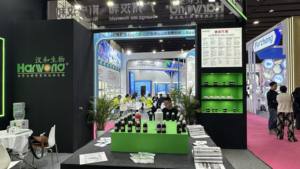 Grado cosmético CAS 84380-01-8 Polvo de Arbutina blanqueadora de piel pura Alfa-arbutina - Product Image 4