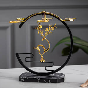 Support à Verres à Vin de Luxe avec Accents en Laiton, Capacité 5-9 Verres, Présentoir de Rangement Domestique, Style Simple, Cadre en Fil de Fer - Product Image 2