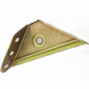 Soporte Triangular de Níquel para Cabello de Repisa, 95mm de Largo, con Orificios de 5mm y 6mm para Conexión de Soportes de Estantes - Product Image 3