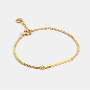 Pulsera de Cadena Cubana Pequeña Geométrica Unisex de Moda, Chapada en Oro PVD de 18k, con Dije de Barra Recta, Joyería para Aniversarios, Hecha de Latón - Product Image 1