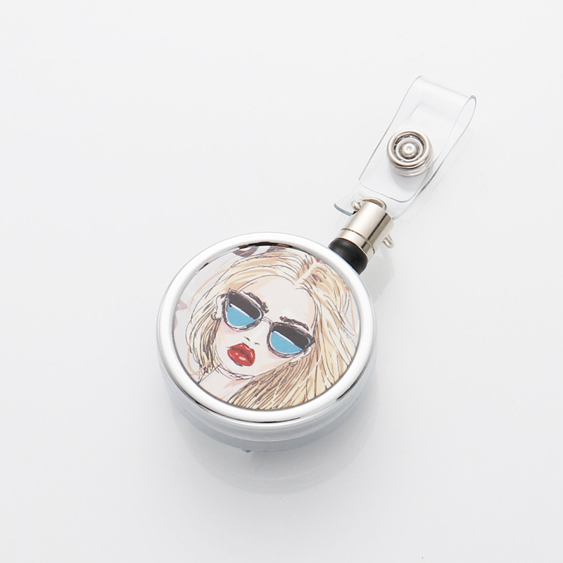 Высококачественный индивидуальный выдвижной металлический бейдж Qualisub для индивидуальной печати