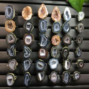 Hot Sale Kristall Natur Geode Stein Schmuck Achat Geode Höhlen ringe Für Frauen Männer Junge Mädchen - Product Image 2
