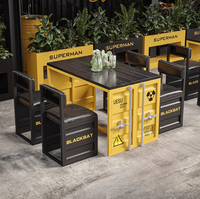 Meubles de salle à manger en métal de style industriel moderne pour restaurant et café Combinaison de tables de stand et de chaises créatives