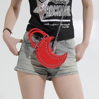 Sac à main en forme de lune, design personnalisé, en cuir PU, style punk, streetwear, avec chaîne et rivets pour femme