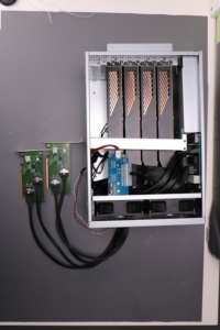 PCIe 4.0 X16 SFF‑8654 PCIe 4.0 X16 Multi‑GPU Switch Backplane Adapter 2‑in‑4‑out 1‑to‑5 Riser Card สำหรับเวิร์กสเตชันเซิร์ฟเวอร์ Ai - Product Image 1