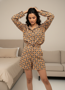 Ensemble deux pièces pour femme : chemise GSH et short GS10 – Tenue décontractée d'été confortable pour le quotidien - Product Image 3