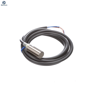 E2E-X7D1-N M18 สวิตช์ตรวจจับแบบเหนี่ยวนำทรงกระบอก ระยะตรวจจับ 7 มม. เอาต์พุต NPN สำหรับระบบควบคุมอัตโนมัติทางอุตสาหกรรม - Product Image 1