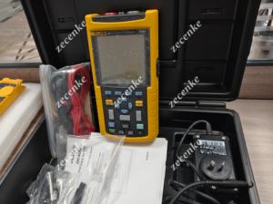 Fluke 124 Industrial ScopeMeter Osciloscopio de mano, 40 MHz Industrial Scopemeter <span class=keywords><strong>Minta</strong></span> Casi completamente nuevo - Product Image 3