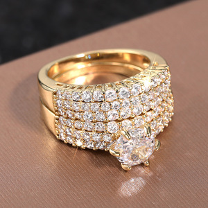 Ensemble de deux bagues en zircon étincelant pour femmes, bijoux élégants pour mariage et fiançailles - Product Image 6