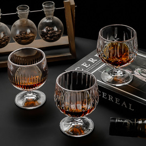 Gobelet à brandy rétro de <span class=keywords><strong>luxe</strong></span> verres à brandy en cristal rétro de grande valeur pour whisky - Product Image 3