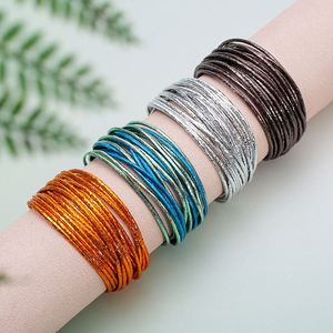 Bracelet fin en cuir avec finition acier antique, idéal pour le dropshipping, cadeau de fêtes pour femme, qualité anti-décoloration - Product Image 1