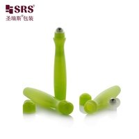 Rouleau applicateur cosmétique vert vif, emballage pour sérum de soins oculaires