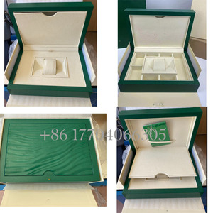 กล่องใส่นาฬิกาทรงสี่เหลี่ยมคุณภาพสูงพรีเมียม พร้อมซับในกำมะหยี่ หนังเทียมอย่างดี กล่องกระดาษสีเขียวอย่างดี - Product Image 2