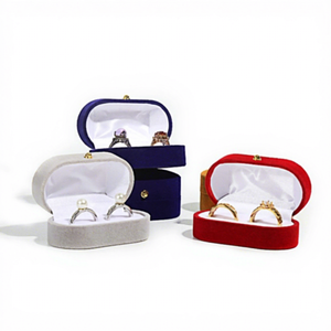 Caja <span class=keywords><strong>de</strong></span> Anillos <span class=keywords><strong>de</strong></span> Franela <span class=keywords><strong>de</strong></span> Alta Calidad con Patrón Sólido, Mini Portátil, Ecológica, <span class=keywords><strong>de</strong></span> Lujo, con Cierre <span class=keywords><strong>de</strong></span> Botón, para Guardar Joyas <span class=keywords><strong>de</strong></span> Pareja para Bodas - Product Image 6