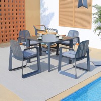 Ensemble de salle à manger d'extérieur, table en pierre frittée d'aluminium avec chaises à accoudoirs en teck, imperméable, résistant au soleil et à la rouille pour jardin et hôtel