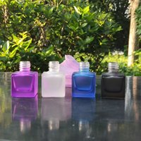 Recyclable 8ml givré violet vide luxe classique suspendu verre voiture désodorisant huile essentielle parfum voiture diffuseur bouteille