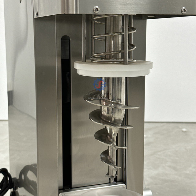 Full Automatic Type Mixing Favors Design Ice Cream Fruit Swirl Freezer Blender Machine Price