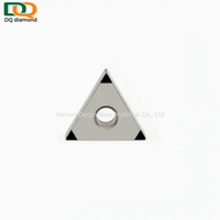 Plaquettes PCD pour l'usinage de pièces automobiles, coupe diamantée pour composants de moteur en alliage d'aluminium, OEM disponible, tour CNC