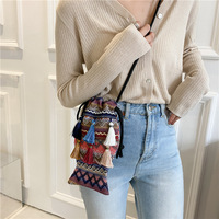 Nouveau sac seau bohème à fermeture éclair avec pompons, style tribal ethnique coloré, pour femme, collection Printemps 2021