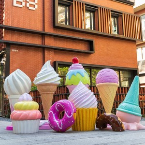 Usine personnalisée en plein air crème glacée bonbons dessert lait thé boutique ornements FRP fibre sculpture - Product Image 2