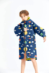 Chaqueta de Entrenamiento <span class=keywords><strong>Impermeable</strong></span> para Niños, con Forro Polar Sherpa Grueso, Cortavientos, Tipo Parka, con Capucha, para Cambiarse Después de Nadar - Product Image 2