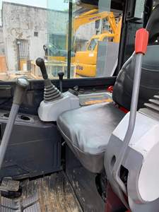 Mini-excavatrice U35 3.5T modèle 2023, marque japonaise, moteur YUKEN, roulement de cylindre, engrenage, faible nombre d'heures (300 heures), en stock - Product Image 6