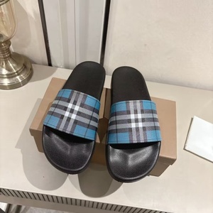 High-quality Men's and Women's <b>Flip</b>-<b>Flops</b> Shoes with Anti-slip Properties Trendy Men's and Women's Outdoor Casual Walking Shoes - Product Image 2