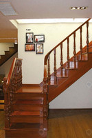 Prima Style Classique Noir Noyer Rose Bois Escalier En Bois Incurvé Villa Acajou Escalier Escalier Incurvé