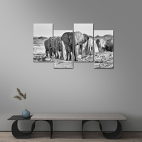 Ensemble de 4 tableaux modernes peints à l'huile sur toile, 40x60cm, représentant l'harmonie et la force de la nature lors d'une migration d'éléphants
