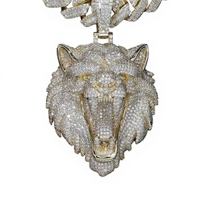 Colgante de Plata 925 con Baño de Rodio, Diseño de Cabeza de Lobo y Corona, Microincrustaciones de Moissanita, Estilo Hiphop, Unisex - Product Image 1