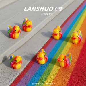 ของเล่นเป็ดสายรุ้ง Lanshuo ขนาดเล็ก 3 มิติ ทำจากพลาสติกเรซิ่น สำหรับเด็กทุกเพศ ฤดูใบไม้ผลิ 2026 - Product Image 1