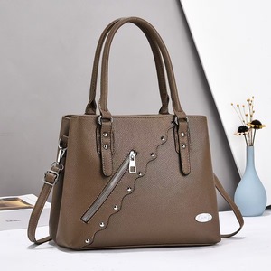 Bolso de Hombro Plegable Versátil y Elegante de Alta Gama, Bolso Cruzado de Viaje, Moderno y a la Moda para Mujer - Product Image 5