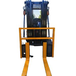 รถยกนำเข้า TCM 3 ตัน แบบถ่วงน้ำหนัก พร้อมมอเตอร์เกียร์บ็อกซ์ โครงสร้างเหล็กคุณภาพสูง แข็งแรง ทนทาน ใช้งานได้ยาวนาน - Product Image 1